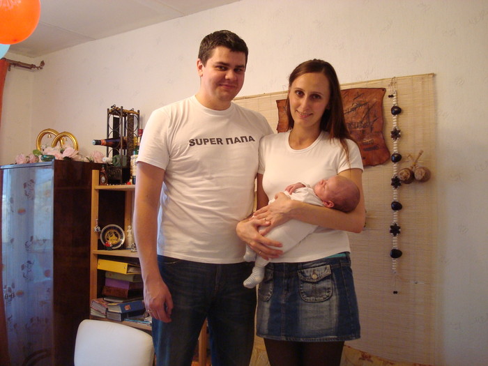 Супер-папа и супер-малыши. Мне 1 месяц.